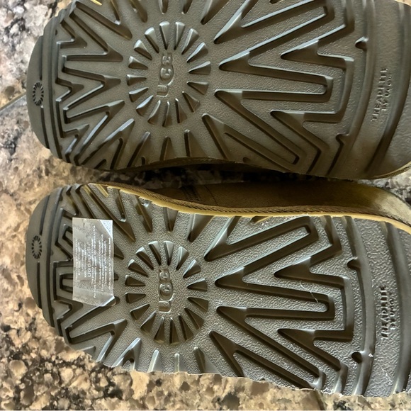 UGG Olive Suede Lace-Up Boots - Picture 4 of 10